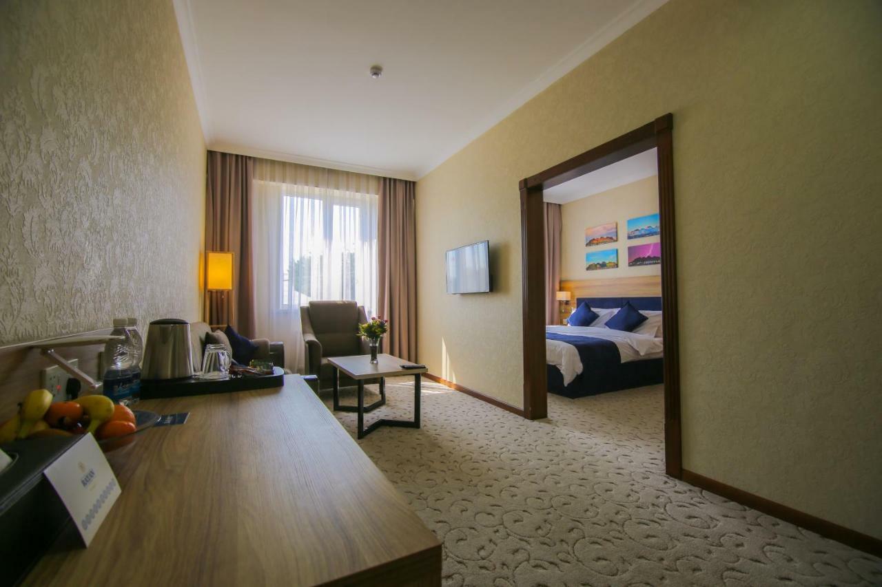 Rayan Hotel Oš Exteriér fotografie