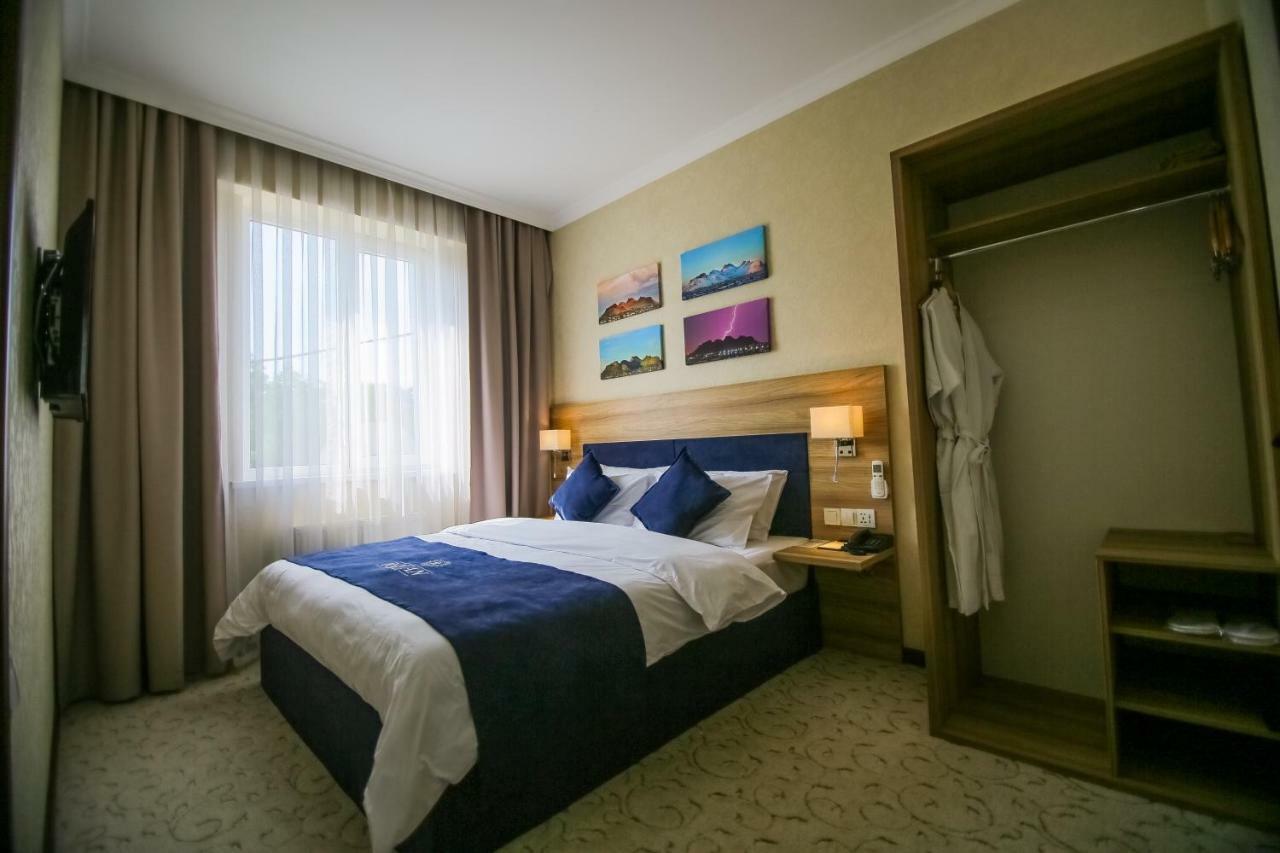 Rayan Hotel Oš Exteriér fotografie